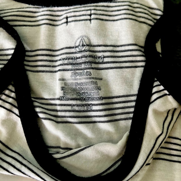 Volcom dress - Picture 2 of 3